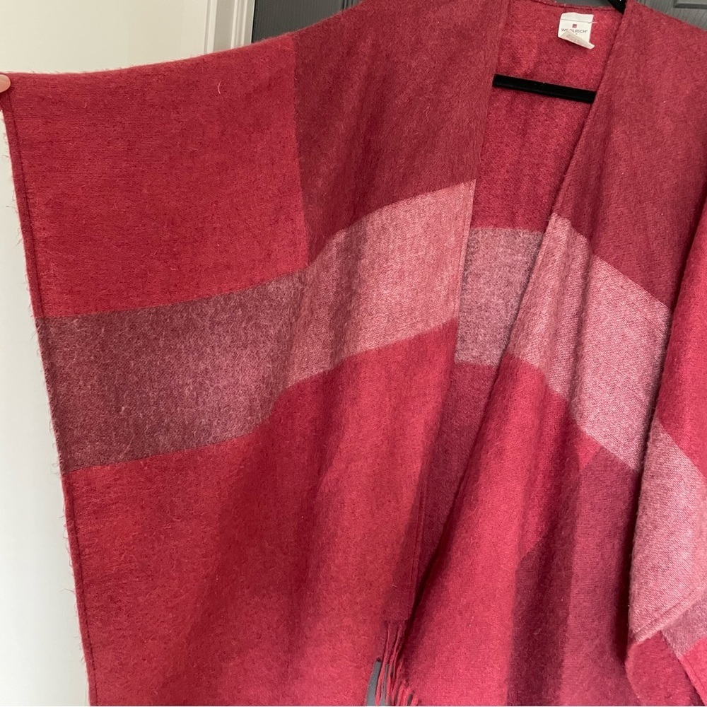 WOOLRICH Cozy Blanket Wrap Poncho Burgundy One Size - Picture 6 of 7